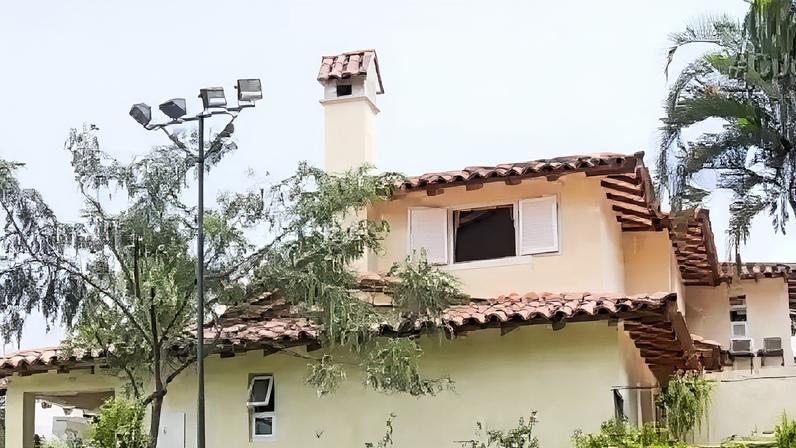 Casa de Ronnie Von é dono de casa de 3 mil metros quadrados avaliada em 16 milhões de reais e localizada no bairro nobre do Morumbi, SP