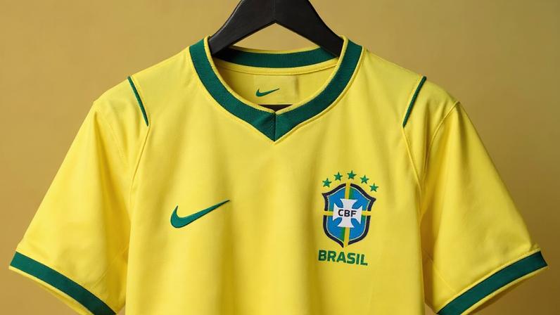 Possível camisa do Brasil (Foto: Reprodução/RonaldoTV)