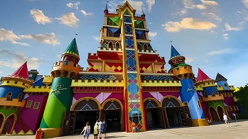 Beto Carrero World tem expansão programada com novas áreas temáticas e um complexo hoteleiro