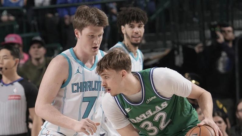 Cooper Flagg Mavericks Hornets