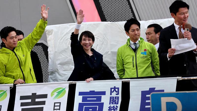Sanae Takaichi, Japan's Prime Minister and leader of the ruling Liberal Democratic Party (LDP), Japan Innovation Party co-leader Fumitake Fujita and Hirofumi Yoshimura, Japan Innovation Party leader, attend an election campaign event on the first day of campaigning for the February 8 snap election, in Tokyo, Japan, January 27, 2026.
