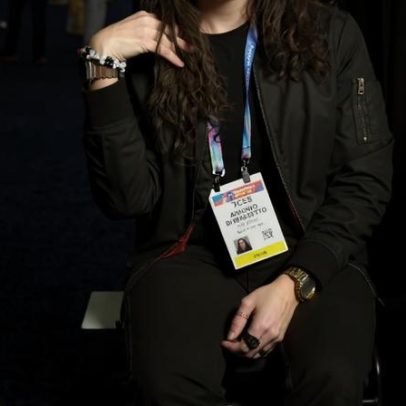 Secador de cabelo de US$700 da Dreame que parece e é uma luminária