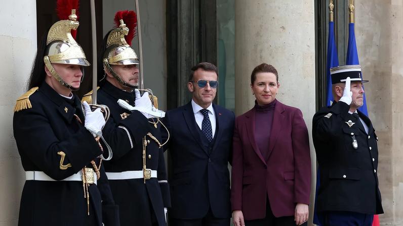 French President Emmanuel Macron welcomes Denmark's Prime Minister Mette Frederiksen and Greenland's Prime Minister Jens-Frederik Nielsen as they arrive for a lunch meeting at the Elysee Palace in Paris, France, January 28, 2026. REUTERS/Gonzalo Fuentes