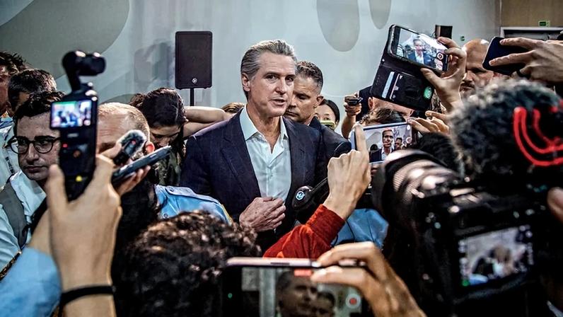 Usuários e políticos relataram dificuldades para postar e engajar vídeos com tom crítico ao governo (Leandro Fonseca/Exame)