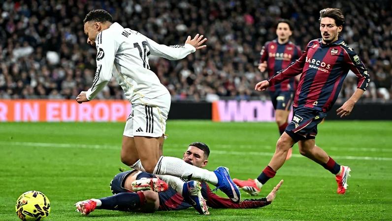 Jogo entre Real Madrid e Levante, pelo Campeonato Espanhol, em 17 de janeiro de 2026. Foto: Javier Soriano/AFP