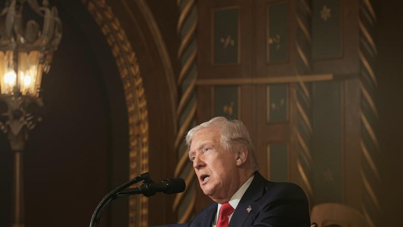 U.S. President Donald Trump attends a press conference, as he makes an announcement about the Navy's "Golden Fleet" at Mar-a-lago in Palm Beach, Florida, U.S., December 22, 2025. REUTERS/Jessica Koscielniak