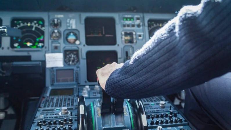 Aviões comerciais com piloto único: o que falta para decolar