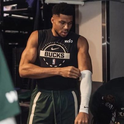 Warriors entre favoritos em troca por Giannis Antetokounmpo
