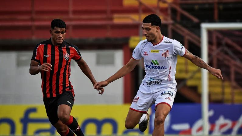Vitória e Capivariano se enfrentaram pela Copinha (Foto: Eduardo Oliveira / @md_photos07)