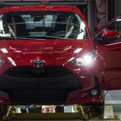 Toyota registra recorde de vendas e mantém liderança global apesar de tarifas