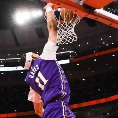 NBA acerta dois primeiros jogadores para Concurso de Enterradas