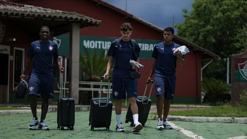 Jogadores do Fluminense viajam a São Paulo para disputar a Copinha (Foto: Leonardo Brasil / FFC)