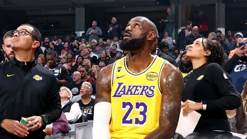 LeBron James Lakers Cavaliers