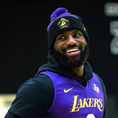 Lakers devem exigir salário de LeBron James
