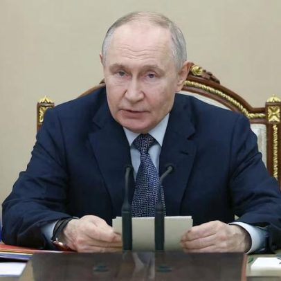 Putin elogia exportações militares russas apesar da pressão ocidental