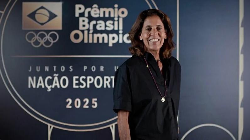 Jackie Silva no Prêmio Brasil Olímpico 2025 (Foto: Alexandre Loureiro/COB)