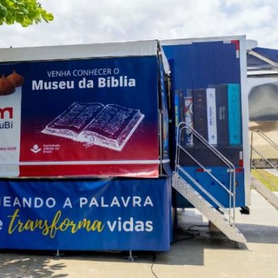 Caminhão da Bíblia chega a Santos para atividades religiosas