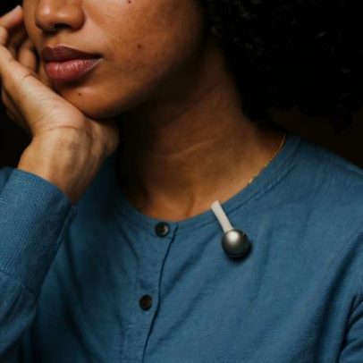 Gravador de áudio com IA da SwitchBot atua como segundo cérebro para memórias