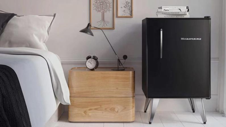 Según Whirlpool, los minibares se utilizan ahora incluso en los dormitorios para almacenar medicamentos para adelgazar, que necesitan refrigeración, y productos para el cuidado de la piel.