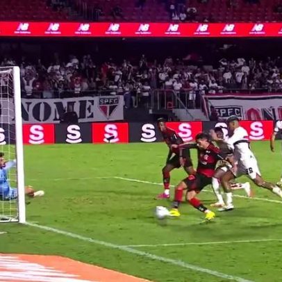 Arrascaeta pede análise de lance polêmico de arbitragem em redes sociais