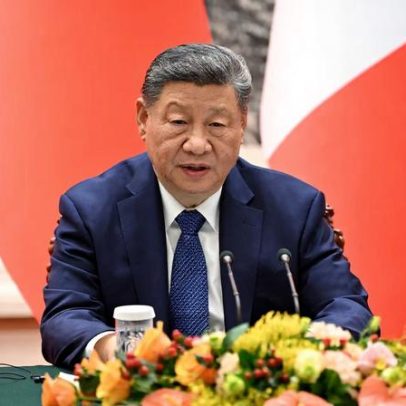 China busca estreitar laços com Irlanda, diz Xi a Martin em Pequim