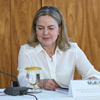 Lula não fez recomendações para barrar Lulinha em CPI do INSS, diz Gleisi