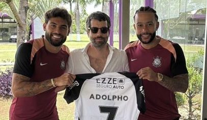 Indicado ao Oscar, Adolpho Veloso faz visita ao CT do Corinthians