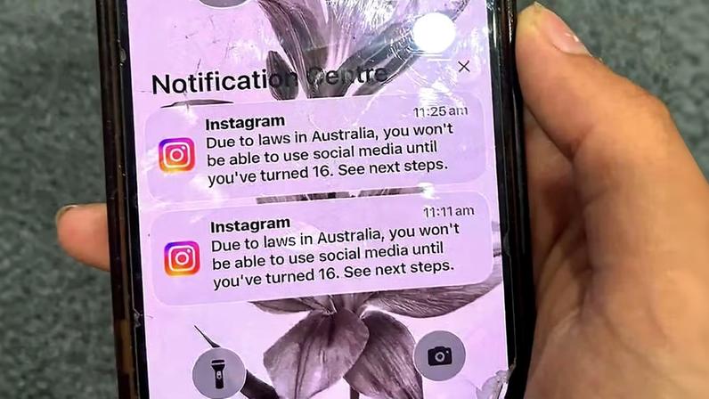 Austrália proibiu o acesso de adolescentes às redes sociais em dezembro de 2025. — Foto: STR / AFP