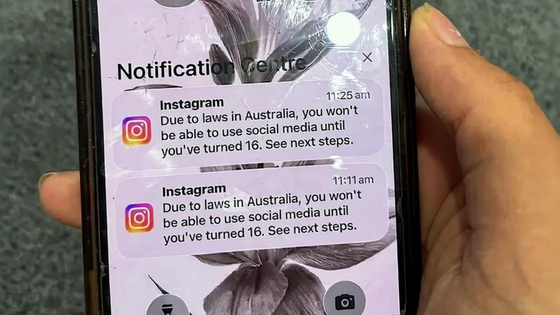 Austrália proibiu o acesso de adolescentes às redes sociais em dezembro de 2025. — Foto: STR / AFP