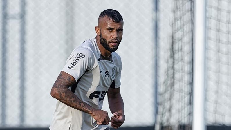 Alex Santana em treino do Corinthians