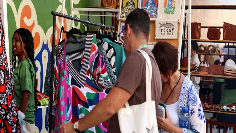 Feira de artesanato no MICBR+Ibero-América