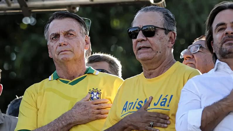 Pastor Silas Malafaia solicita rejeição de denúncia sobre ofensas ao comandante do Exército.