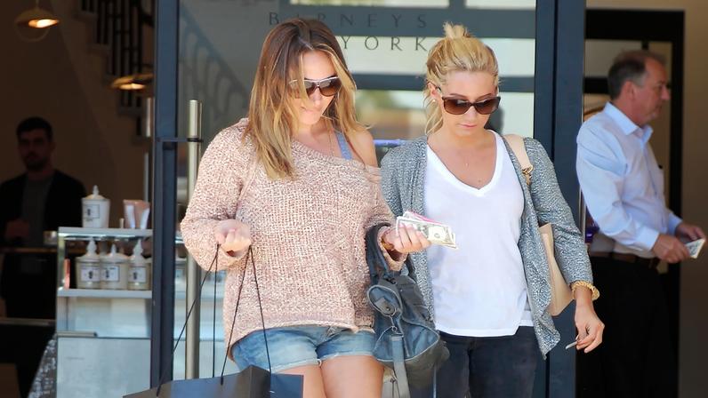 Ashley Tisdale (pictured right) and Haylie Duff’s (pictured left) daughters had a playdate.