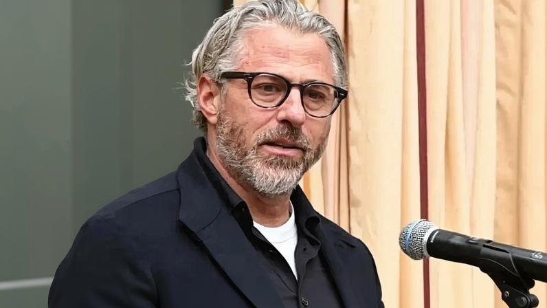 Presidente do Comitê Olímpico de 2028 é citado em mensagens no Caso Epstein