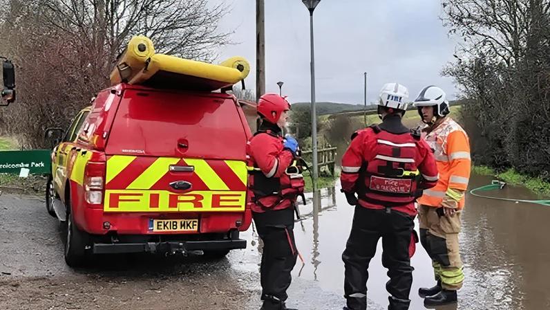 Local para viajantes sofre enchentes sem precedentes