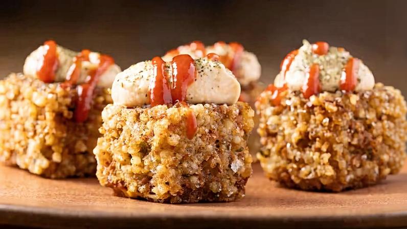 Dadinho de tapioca com falafel e hommus com charque: onde provar em SP