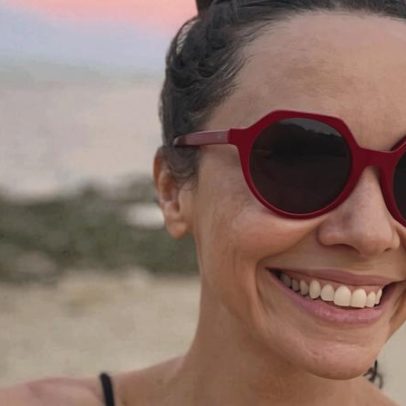 Débora Falabella posta foto com o marido e diz que janeiro está especial