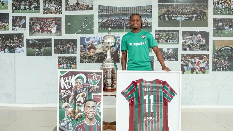 Keno recebe homenagem em despedida do Fluminense (Foto: Reprodução/Fluminense)
