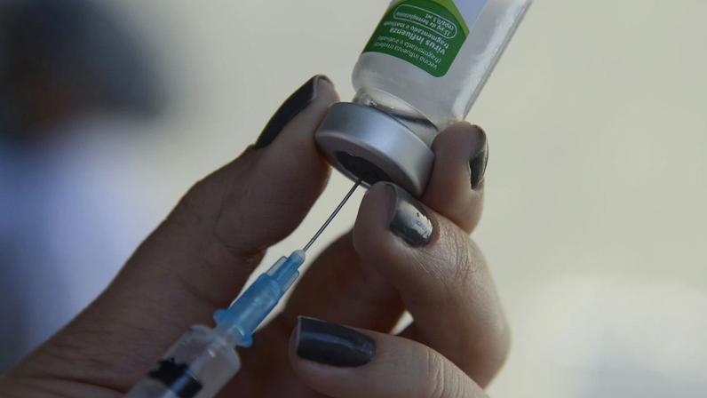 Campanha Nacional de Vacinação contra a Gripe, no Rio de Janeiro