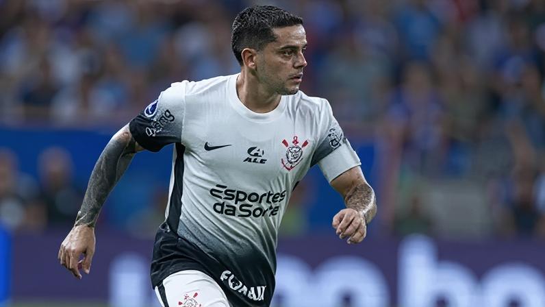 Fagner está no Corinthians desde 2014