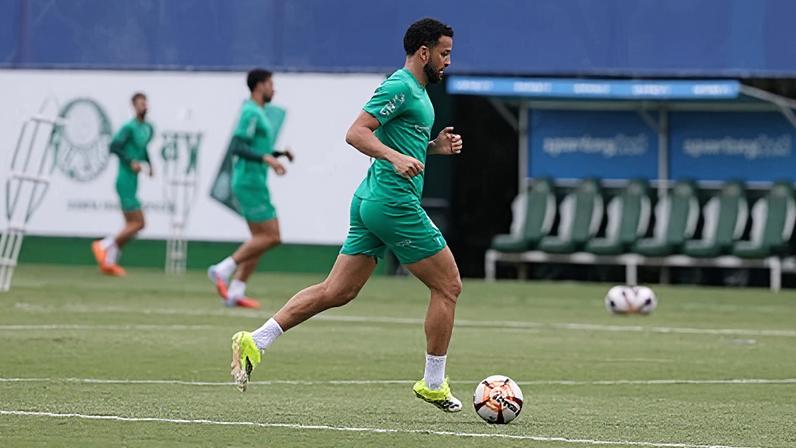 Felipe Anderson em treino do Palmeiras