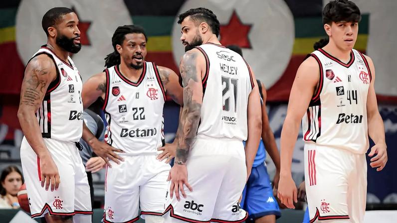 Flamengo recebe o Minas Tênis Clube no Maracanãzinho pela semifinal da Copa Super 8 (Foto: Juliana Nascimento / CRF)