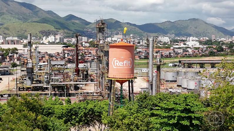 ANP decreta interditação total da Refit por risco de acidentes e incêndio