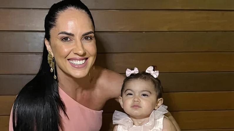 Graciele Lacerda rebate comentário de seguidora que criticou aparência de Clara • Instagram/Graciele Lacerda
