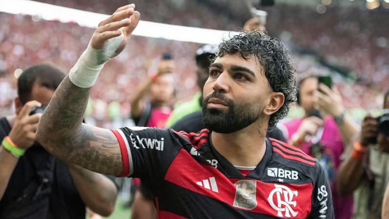 Gabigol comemora gol anotado pelo Flamengo contra Fluminense, em partida válida pelo Campeonato Carioca