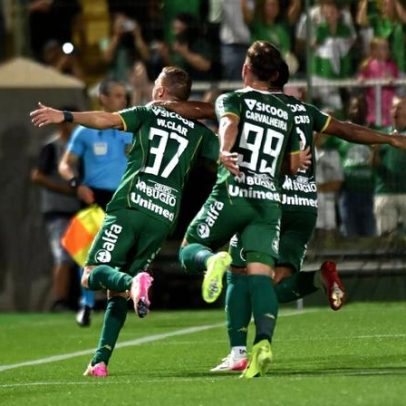 Chapecoense vence o Santos com 100% de aproveitamento e 3 gols em 16 minutos