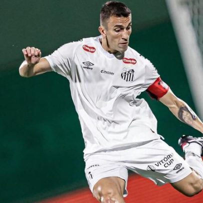 Schmidt critica derrota do Santos para Chapecoense e manda recado inadmissível