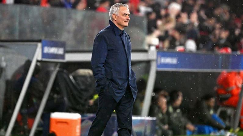 Jogando em casa, equipe de Portugal arranca classificação no último lance (0:36)