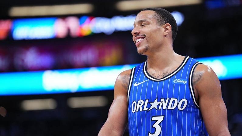 Desmond Bane lidera virada do Magic contra o Raptors com festival de bolas de três