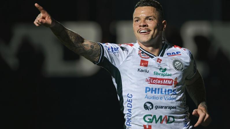 Rodrigo Rodrigues, do Operário-PR